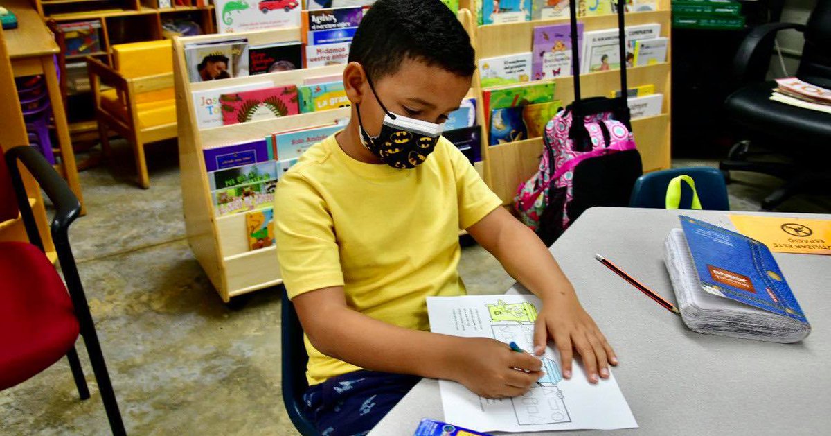 EDUCACIONPR's tweet photo. ¡Bienvenidos!

A todos los estudiantes que hoy inician las clases del año escolar 2021-2022.

¡Éxito a todos! https://t.co/KyB5E0kKFE