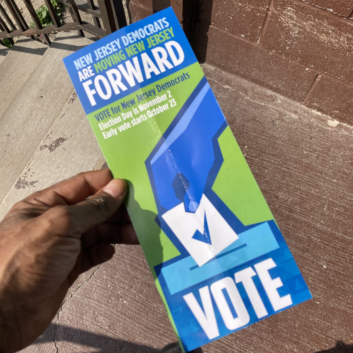 RepThatBrick's tweet image. It’s almost time to vote again. 🗳🗳🗳🗳🗳🤙🏾🤙🏾🤙🏾🤙🏾🤙🏾 #NewJerseyForward #ForwardEverBackwardsNever #VoteForDem #BrickApproved #BrickMediaWorks #Brick
