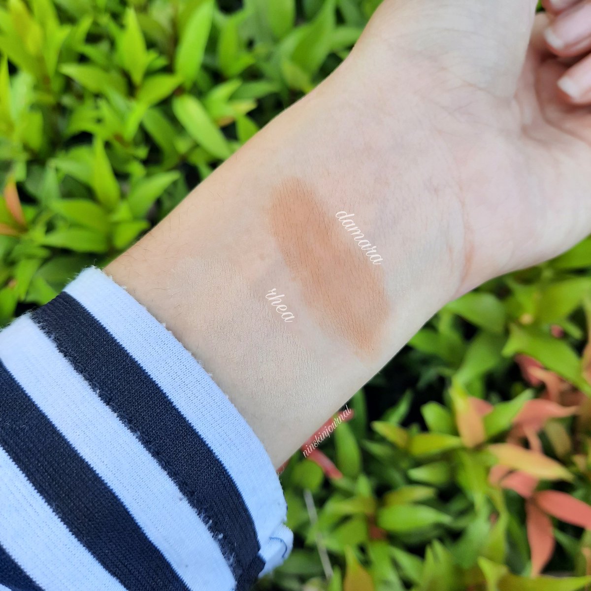 cercledebeaute's tweet photo. Ada yang masih inget postingan ku yang ini? https://t.co/DXkx9D3JOH
Aku pakai complexion dari @lookecosmetics SHADE TERBARU nya nih yaitu:
1. Holy Flawless BB Cushion - Damara
2. Holy Smooth & Blur Loose Powder - Rhea
❤❤
#LookeCosmetics
#TheGoddessTale
#BeautyWithoutFilter https://t.co/sc4kuZ6Wgn