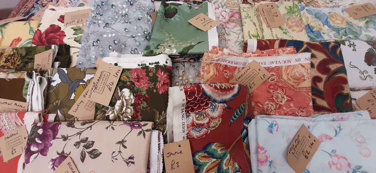 Today and tomorrow at The Coffee Bean we have a sale of lovely vintage fabrics. Monies raised will support the fantastic upskill project for young girls in Uganda that I just shared.. if you enjoy your crafting come and take a look! ❤🪡