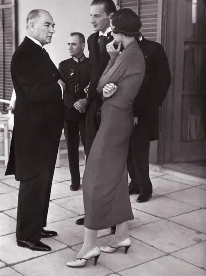 YumiAwato's tweet image. bir kadin olarak tesekkür ederim atam