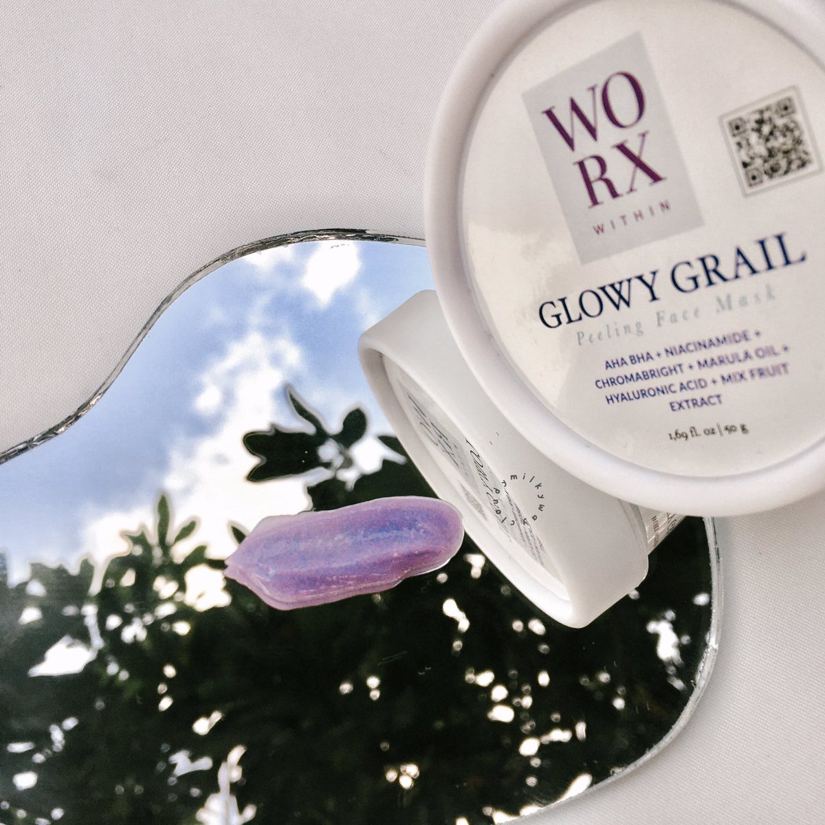 [—review skincare Vol. 2]

✧ glowy grail peeling face mask ✧
—by @worxwithin 💜

peeling mask dari brand lokal?
emang ada??????!👀

yuk merapat aku mau kenalin peeling mask kecintaanku dari salah satu brand lokal yang mantulita buat jerawat!😩

#racuninskincare #reviewskincare