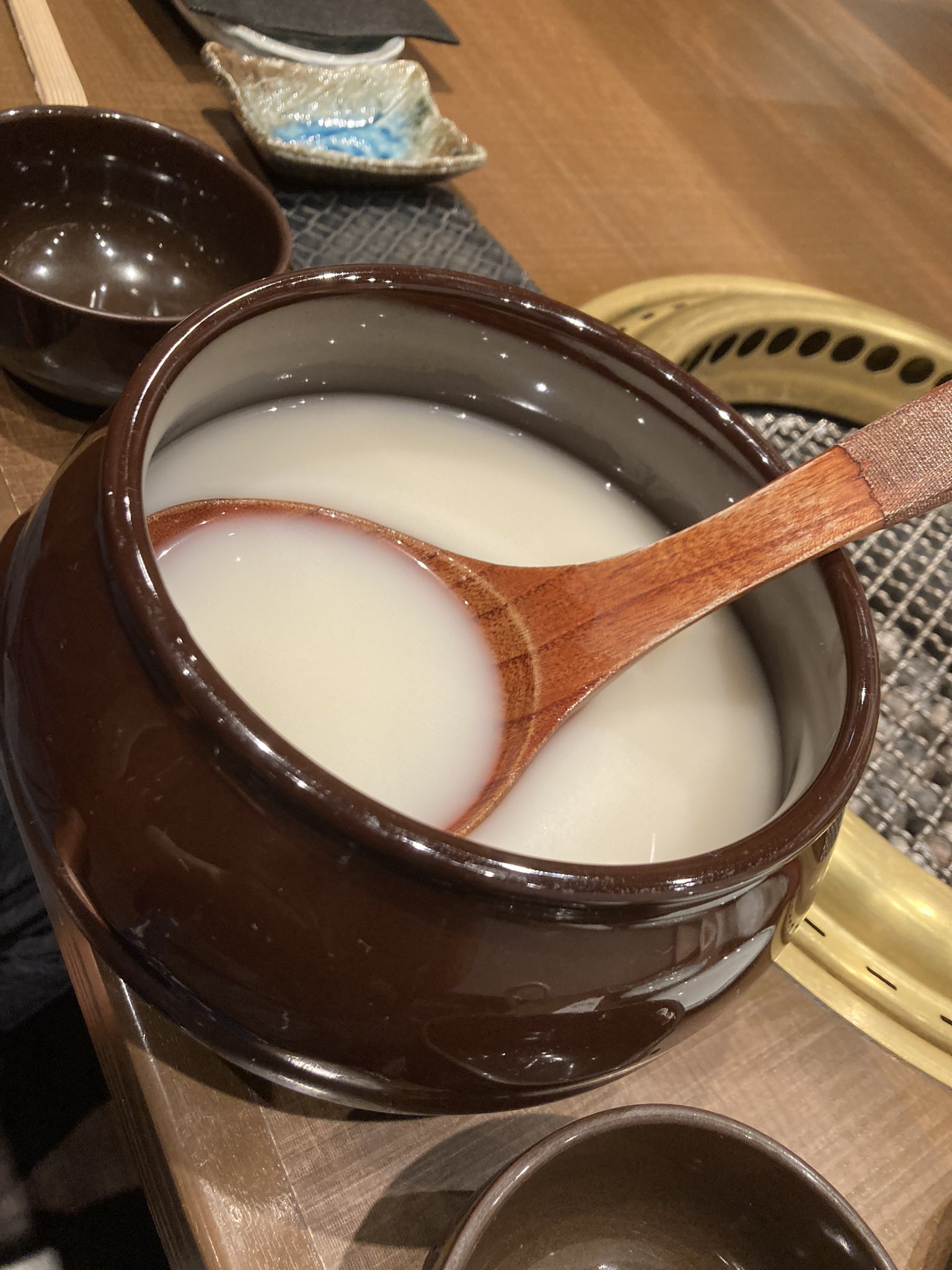 Iq23のまも V Twitter ラーメン丼いっぱいのマッコリを飲んで吐きそうなんですがどうしたらいいですか 明日は仕事です オリバーとレオスの雑談 Iq23のまも V Twitter ラーメン丼いっぱいのマッコリを飲んで吐きそうなんですがどうしたらいいですか 明日は仕事です オリバーとレオスの雑談