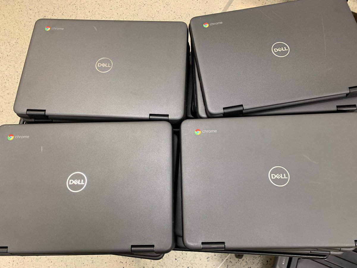 NCSD's tweet photo. 1:1 tech distribution continues @NoviHighSchool #NoviPride #WhyNovi #NoviTogether https://t.co/KzK8mHKYXG
