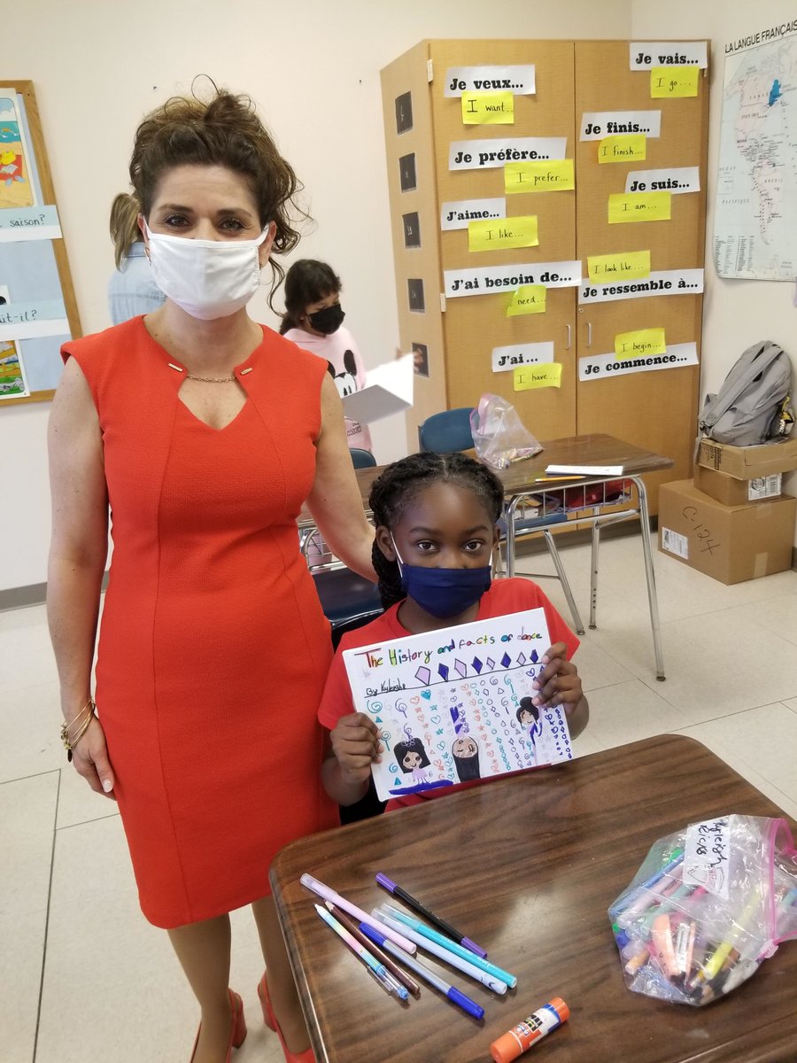 MercerCo_NJDOE's tweet photo. @TheEwingSchools hosted a tour of their summer programs at Fisher MS, Lore Elementary, Ewing HS for Mercer County Superintendent Yasmin Hernandez on 8/11/21. @NewJerseyDOE https://t.co/tvbVa6BnEk