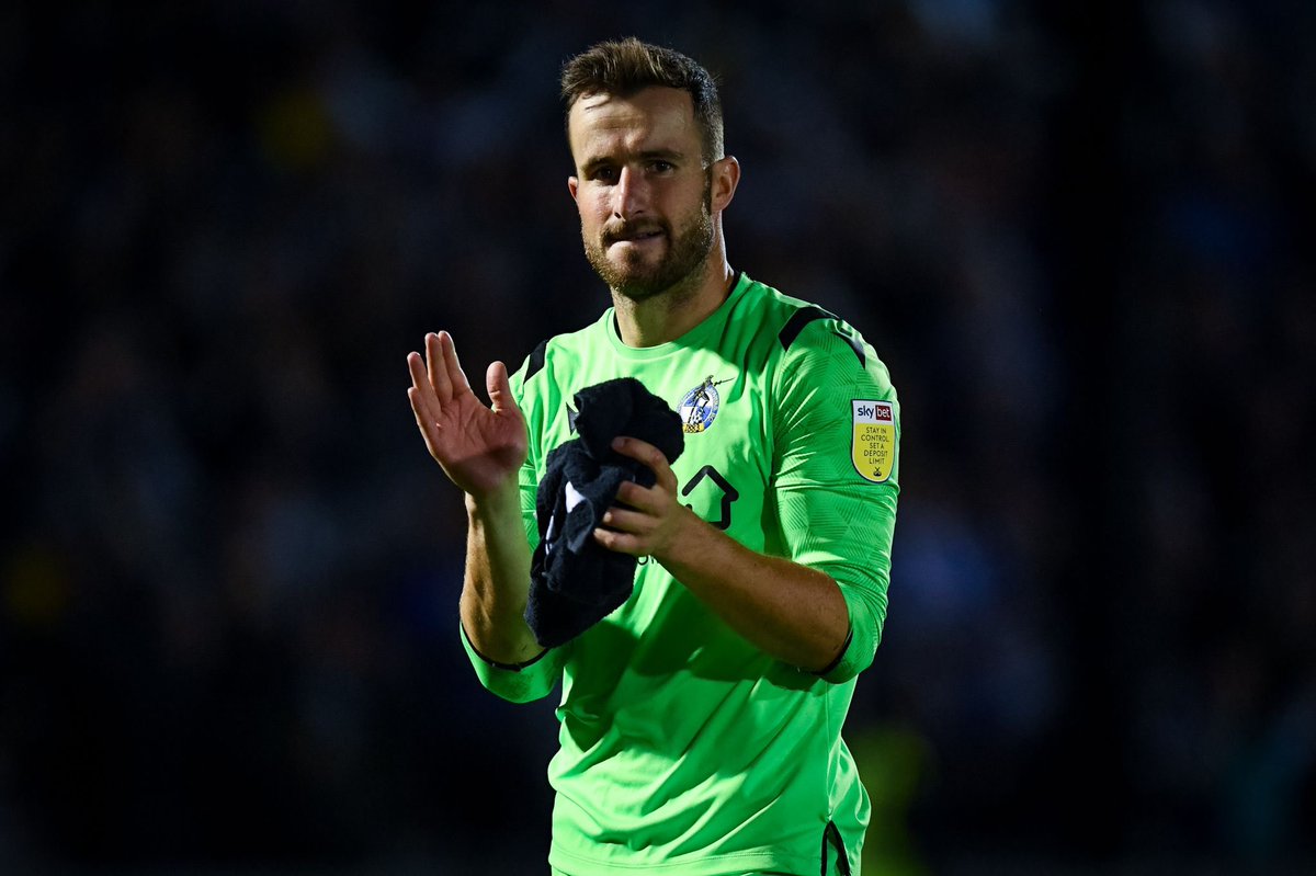 Buzzing to make my league debut for <a href="/Official_BRFC/">Bristol Rovers</a> last night! First 3 points of the season and a clean one to get things underway! The Mem was rocking, atmosphere was a joke 💙🤍