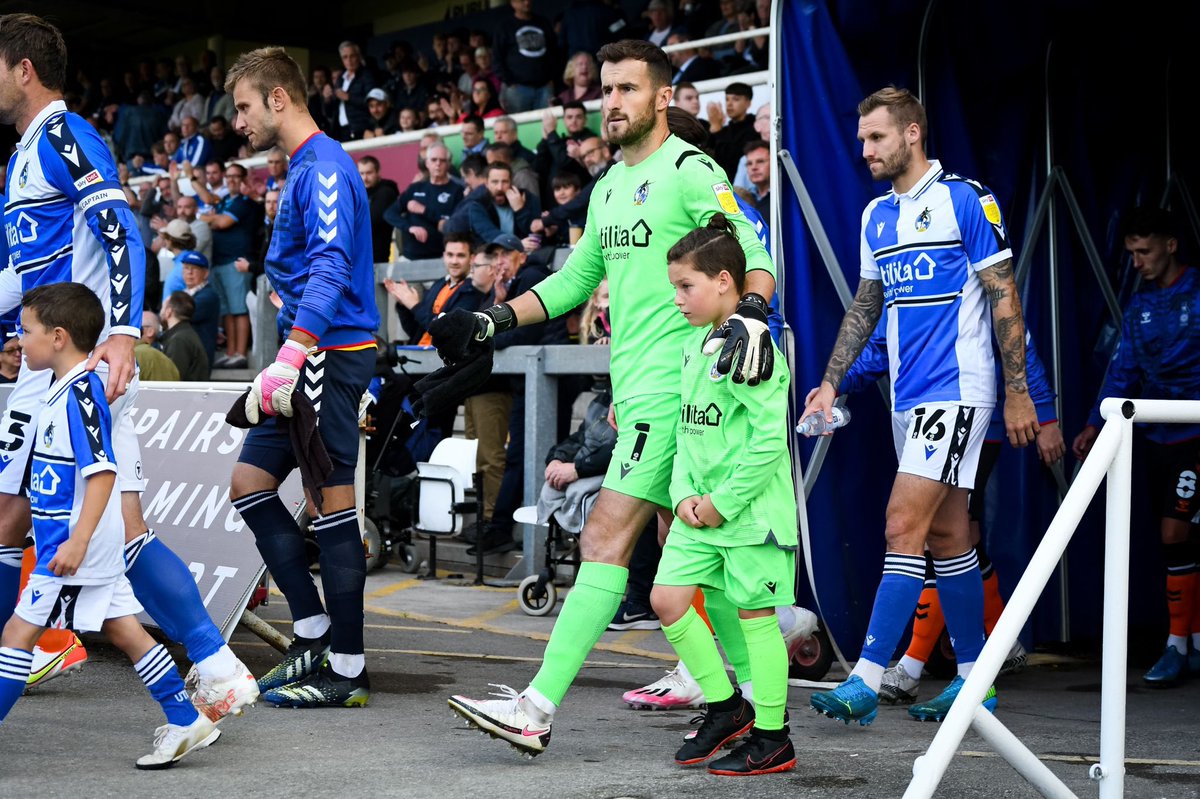 jbelly31's tweet photo. Buzzing to make my league debut for @Official_BRFC last night! First 3 points of the season and a clean one to get things underway! The Mem was rocking, atmosphere was a joke 💙🤍 https://t.co/neUs3WHeDT