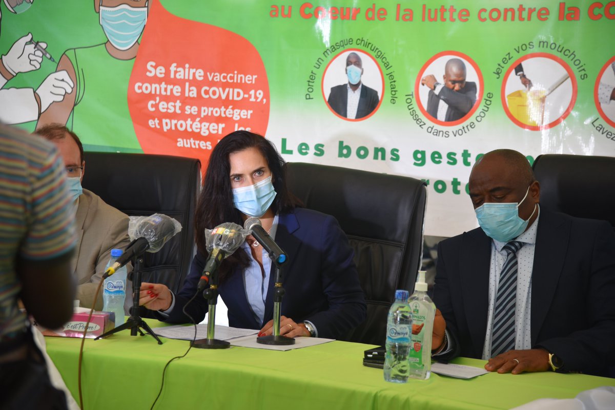 UEenguinee's tweet photo. Réception ce jour de 130 560 doses de vaccin #AstraZeneca via le mécanisme #COVAX, remis au Ministère de la Santé 🇬🇳
La #TeamEurope 🇪🇺 félicite le Ministère &amp; l'@anss_guinee pour les bons résultats de la campagne de vaccination, et renouvelle son soutien
👉https://t.co/ao5m5Wz22P https://t.co/vsblydIoGX