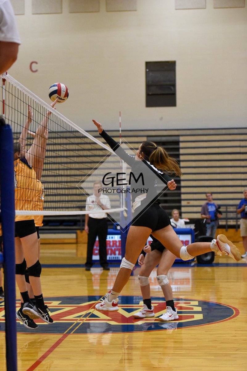 GregMeeks6's tweet image. Warren Co. vs. Grundy Co. Volleyball 8-17-21
Check out the entire album on our GEM Photography Facebook page.