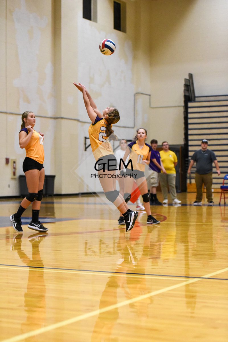 GregMeeks6's tweet image. Warren Co. vs. Grundy Co. Volleyball 8-17-21
Check out the entire album on our GEM Photography Facebook page.