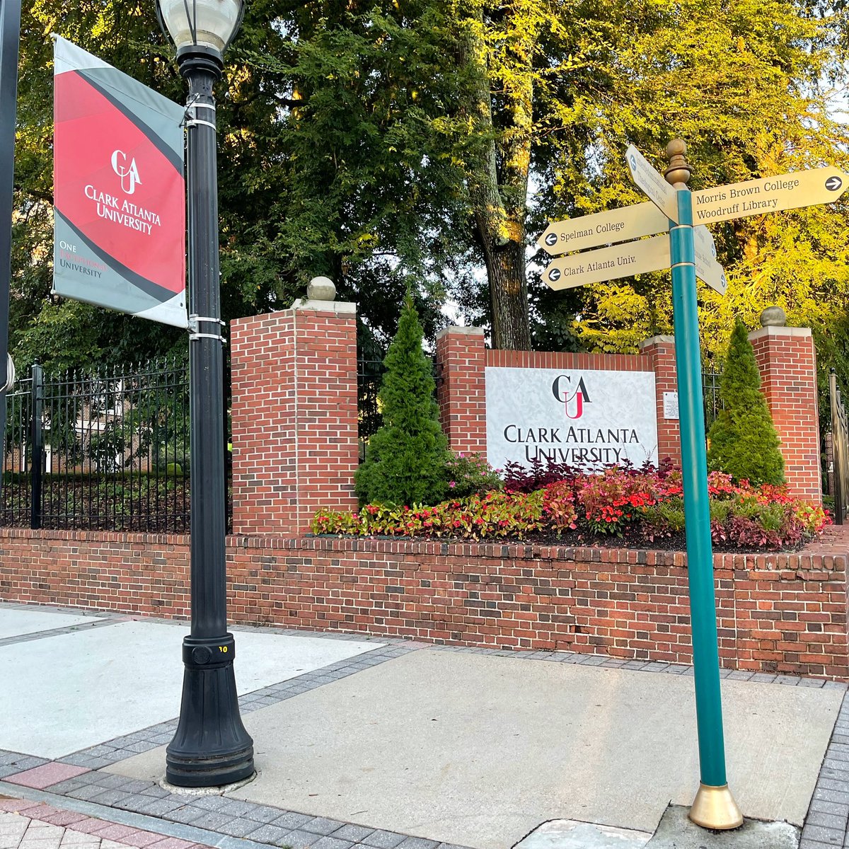 ClarkAtlDining's tweet photo. Happy first day of classes Panthers! We wish you all the best most memorable semester ever! 📓📚🎉 https://t.co/4qyRz6ypEH