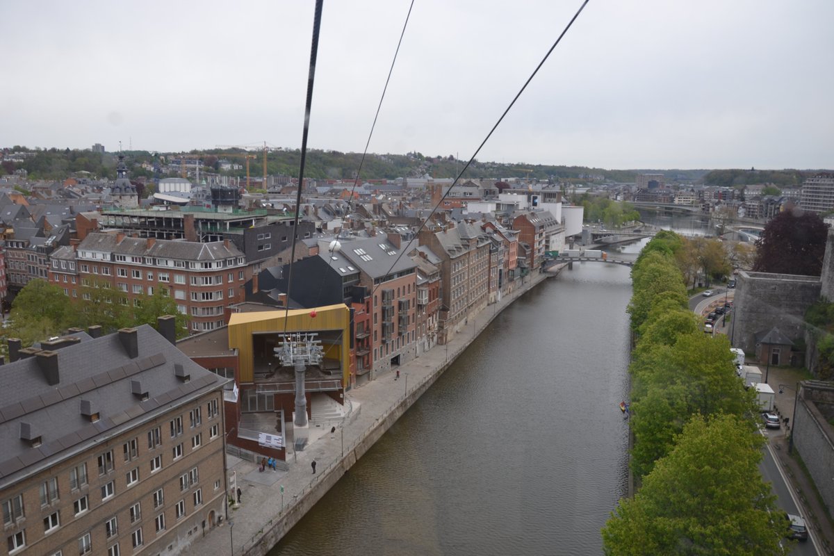 A l'école ou au boulot en téléphérique, à Namur, ce sera possible dès la rentrée 🤩revue-allumeuse.be/namur-le-telep…