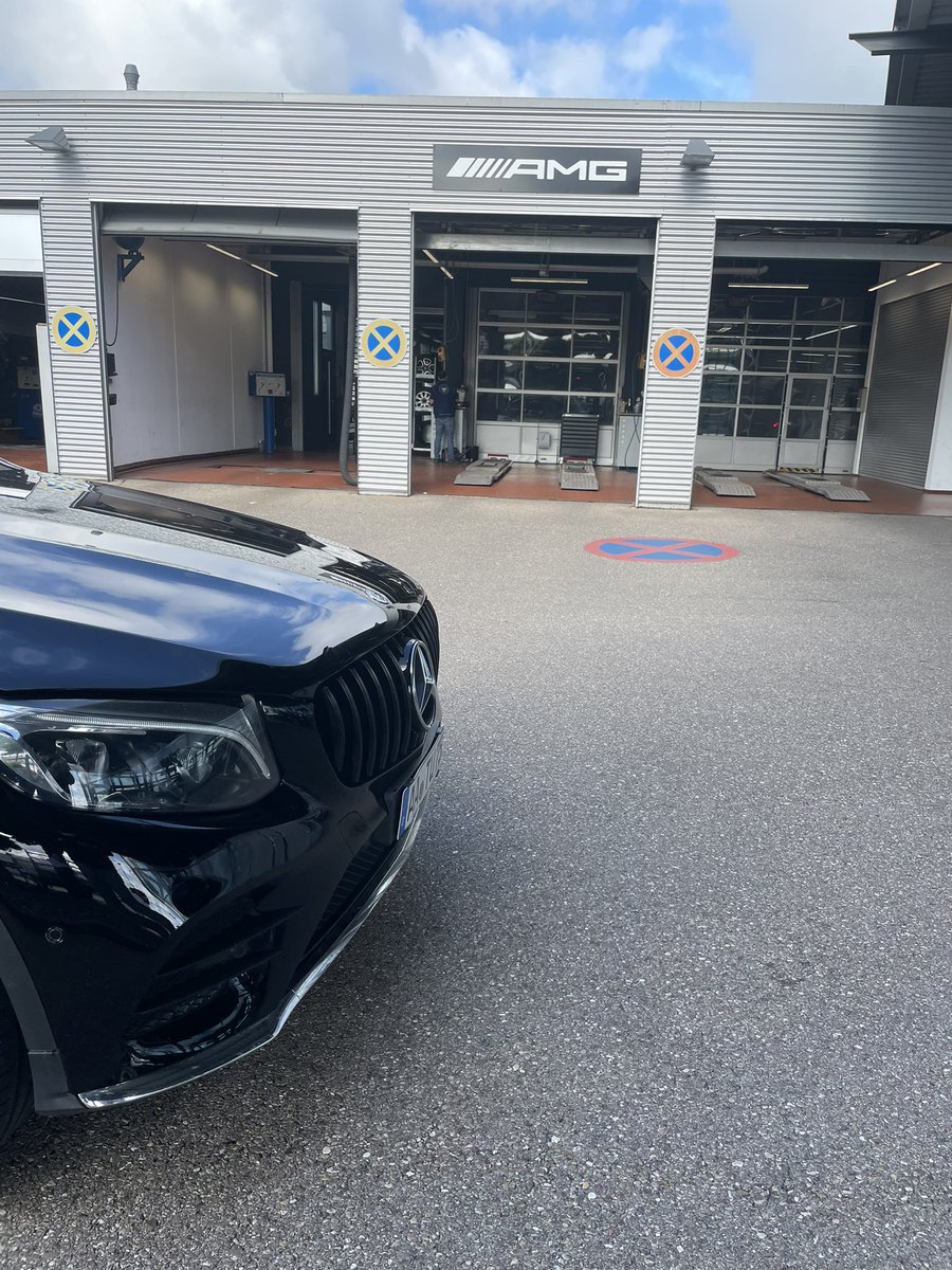 Danke <a href="/MercedesBenz_DE/">Mercedes-Benz Deutschland</a> für den perfekten #Kundenservice &amp; die #Schönheit eurer #Autos