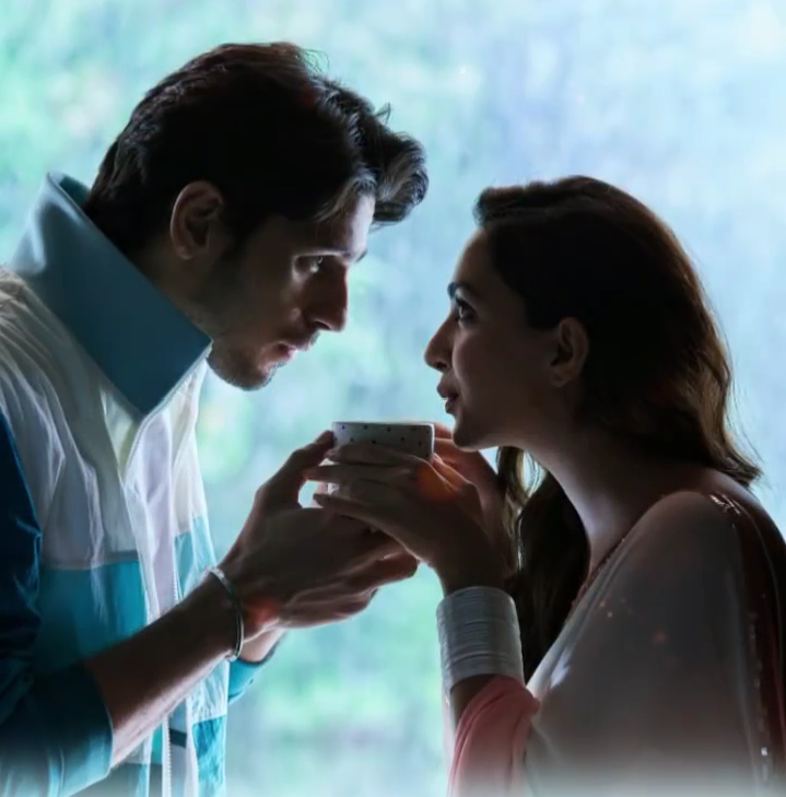 Kiaraxholic's tweet photo. I thought that they will not release this song but they never fails to make us Happy ....
#KabhiiTumhhe song ou tomrrow 
@SidMalhotra @advani_kiara 
#SidharthMalhotra #KiaraAdvani https://t.co/5RwrstGNtZ
