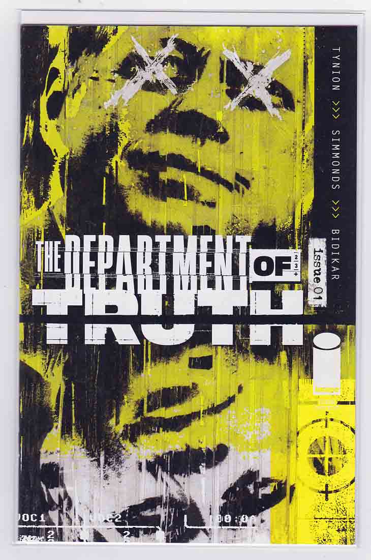 MakeMyComicRare's tweet image. #DepartmentofTruth #1 (2021) #SixthPrinting (#ErrorPrint) Martin Simmonds Art, James Tynion IV Story Cole Turner has studied conspiracy theories all his life, but he isn&apos;t prepared for what happens when he discovers that all of them are true...  amazon.com/dp/B09CLJCZPJ?…