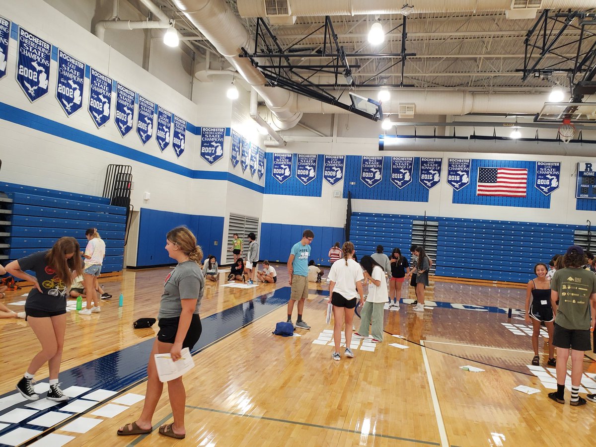 FalconLinkCrew's tweet image. Our Link Crew leaders have spent the past two days getting ready to welcome our newest Falcons! Freshmen, we can't wait to see you at orientation tomorrow, Thursday the 19th at 8am! Enter at the athletic entrance off Livernois! @RHSFalcons @BoomerangPrjct #linkcrew