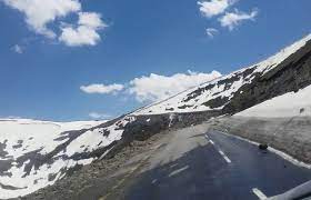 The_Nation's tweet photo. KKH Road between Babusar, Naran restored for light traffic
https://t.co/Y8dVIqWoZo
#KarakoarmHighwayRoad #Restored #LightTraffic https://t.co/52t2SlKFAf