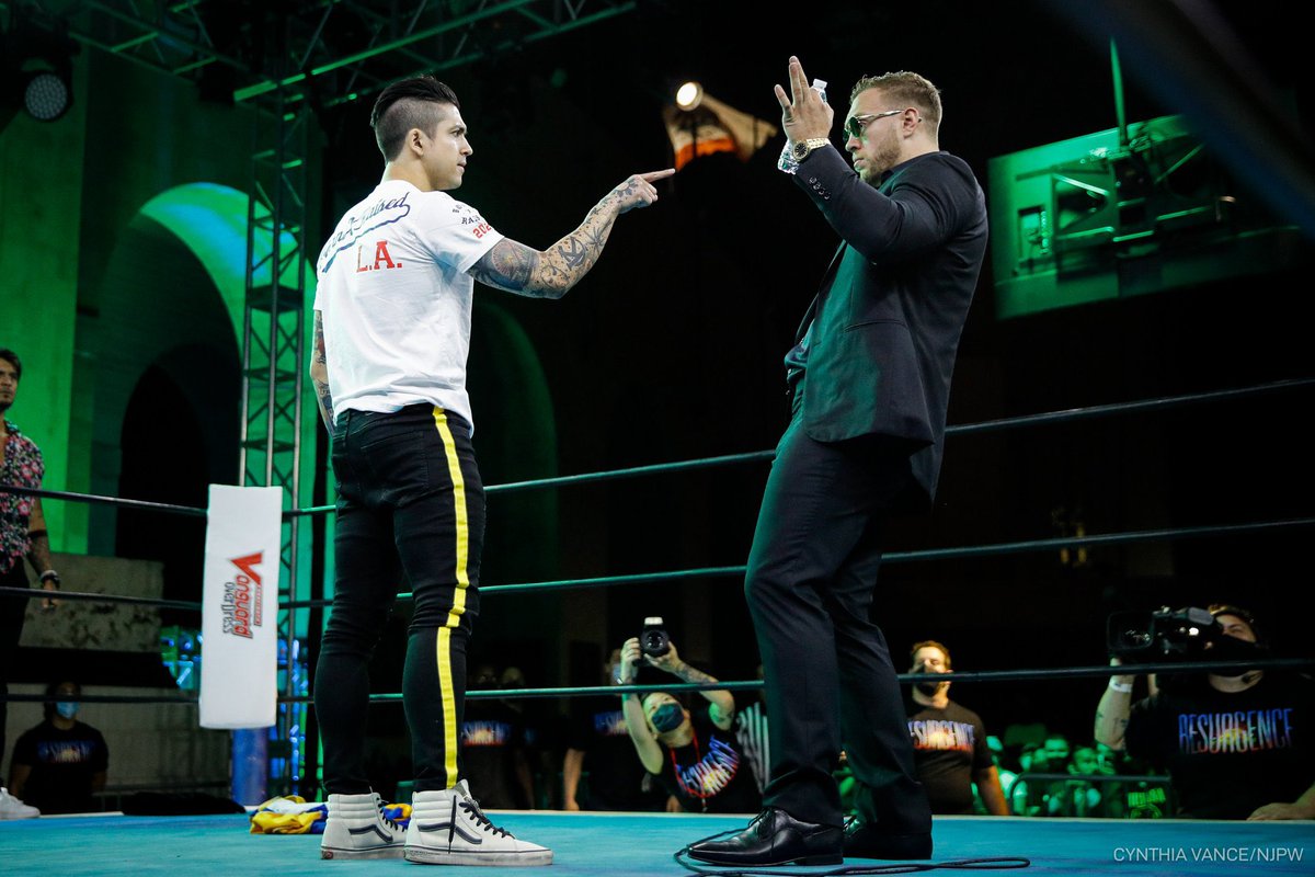 MegaTJP's tweet photo. LA 🆚 Essex
💙❤️💛 #FilAmFlash #PinoyPunk #NJPW #njpwstrong @lacoliseum @NJPWofAmerica @njpw1972 @njpwworld https://t.co/zBQRB435uC