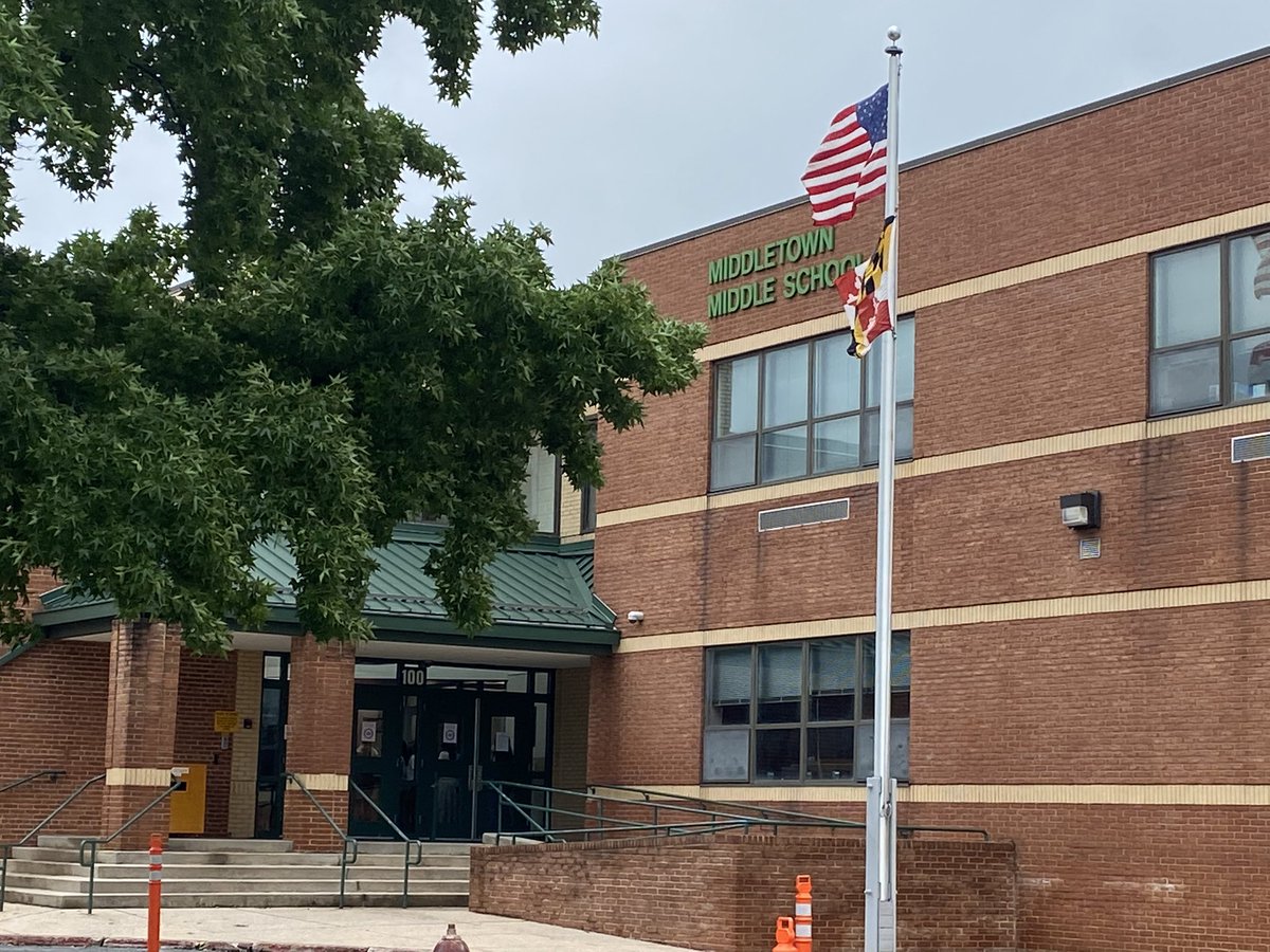 Middletown Middle Knights are on the prowl around the building on tours! We are so happy to have students back with us!