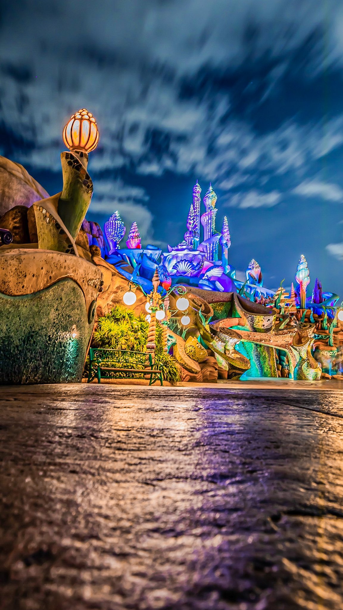 Remi 待ち受け画面のサイズに切り取った 東京ディズニーリゾートの幻想的な夜景 タップしてご覧いただけると嬉しいです T Co F6ewbtzgat Twitter