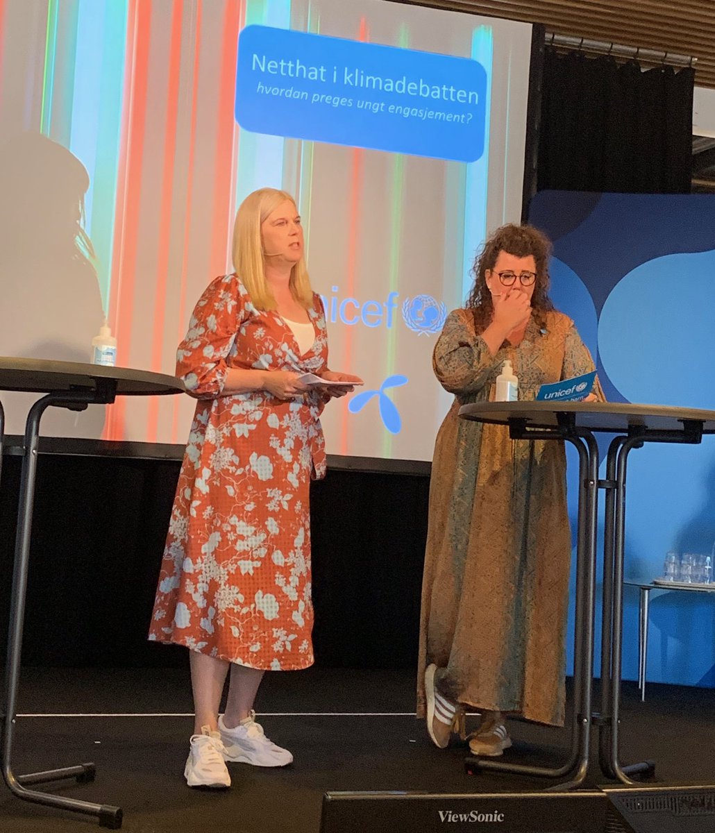 -Jeg vegrer meg for å være på nett etter å ha debattert klima, og jeg er hvit fra Nord-Norge, så jeg har det ikke verst, sa @bbjornas @UngeVenstre.Takk for åpenhet om hvordan klimahets oppleves, vi lover å la de voksne ta debatten neste gang💚<a href="/UNICEFNorge/">UNICEF Norge</a>  #arendalsuka2021