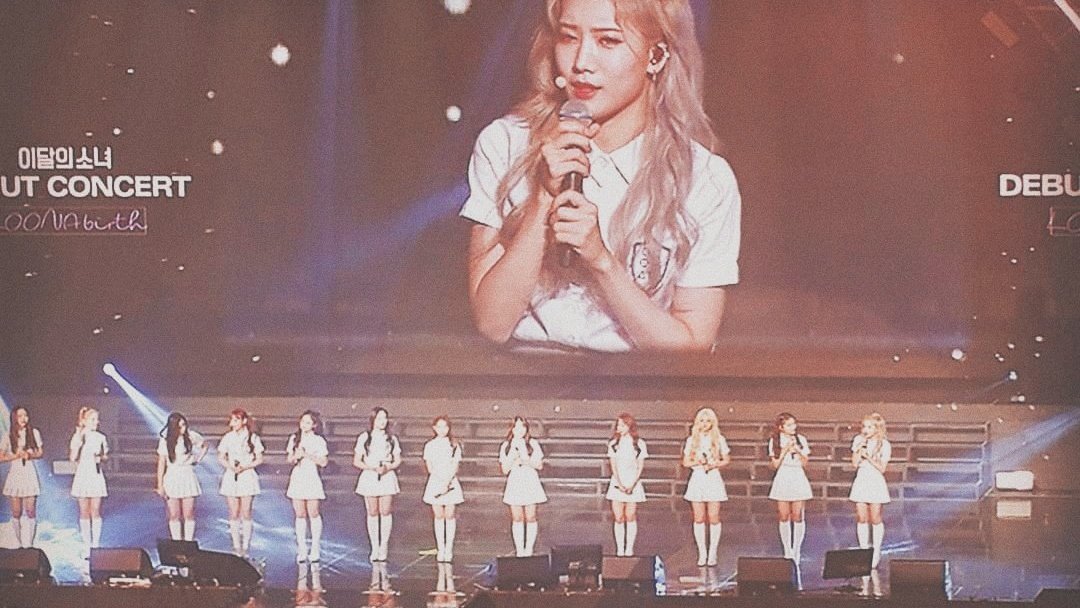 loonapubli's tweet photo. [THREAD] Retrospectiva #LOONAbirth! 🌙 

#LOONA #이달의소녀 #3YearsWithLOONA https://t.co/m7iXoMxZ2k