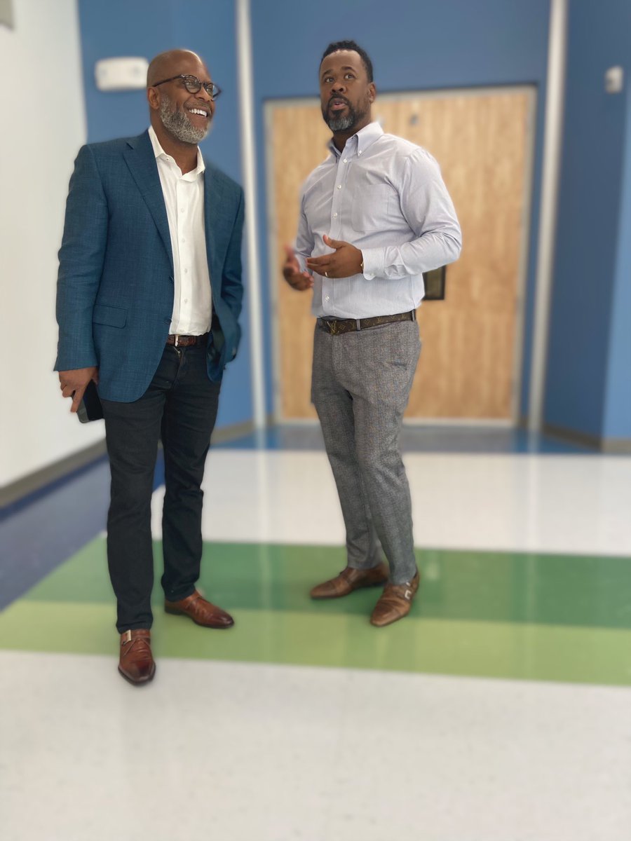 Our Ceo Shomari James Giving a Tour Of Legends Charter School To His Mentor.

#Legendary #Legends #equitynow #ceo #BlackOwned #blacknews #blackschools #charterschools #charterschool #BlackExcellence