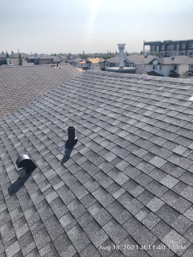 calgaryroofer's tweet photo. Clear skies means there is work to be done !
#Advancedlevelroofing #freeestimates #yyc #Edmonton #KelownaBC #winnipeg #homeimprovement #booknow  #summer #WEGOTYOUCOVERED #yourlocalroofer https://t.co/4Hf5HooiZJ