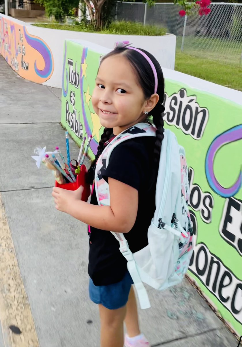 hr_isd's tweet photo. We have enjoyed seeing all of the smiling faces today @LockhartISD!  Our HR department is proud to display these special family members attending @CarverLISD @NavarroLISD &amp; @Lockhart_JH 

Best of luck to these future Lion graduates! 👩‍🎓🧑‍🎓🌟🦁

#LockheartforPeople https://t.co/QfDojdL5ld