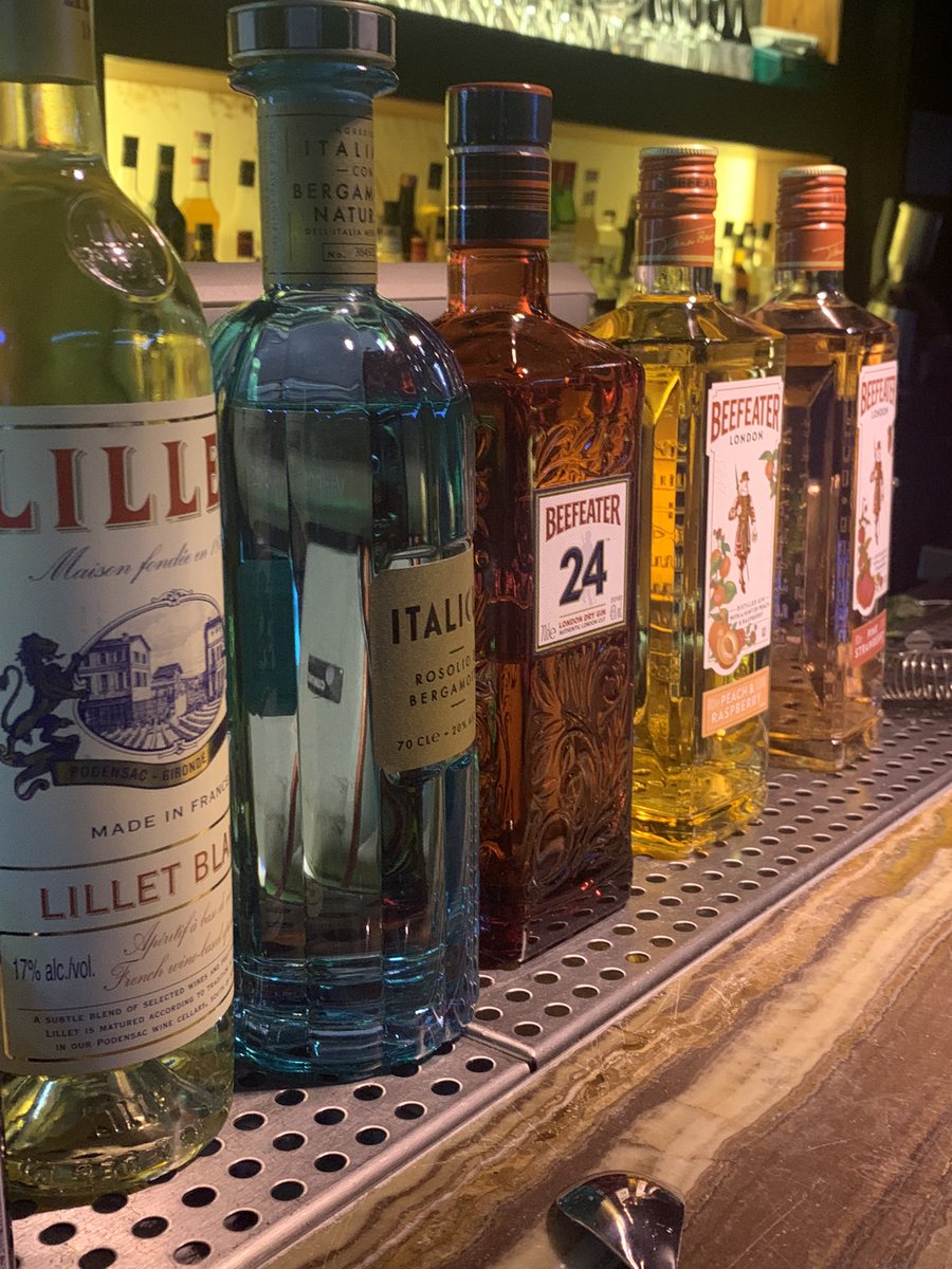 L33_5kinner's tweet photo. @InamoRestaurant @BeefeaterGin Great night so far https://t.co/RcXsdmyQpF
