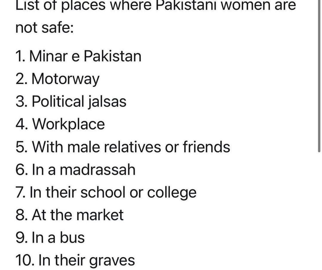 Fizzamunawar2's tweet photo. #minarepakistan #minarepakistanincident https://t.co/IBps3uSpuU