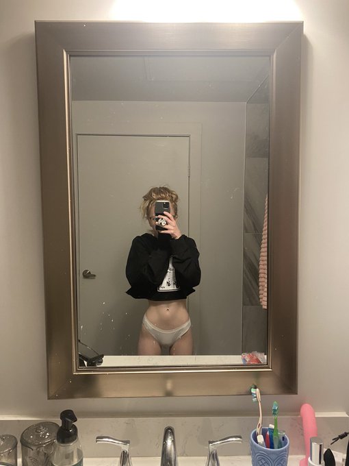 😈😏😽 https://t.co/B3LvO0UgXg