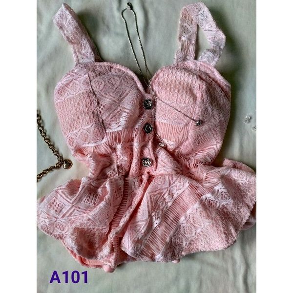 elaychee's tweet photo. I'm selling Bangkok Lace Crop Tops❤️ for ₱189 - ₱219. Get it on Shopee now! https://t.co/cjFKa8ldoP #ShopeePH https://t.co/9JOFfo47Pe