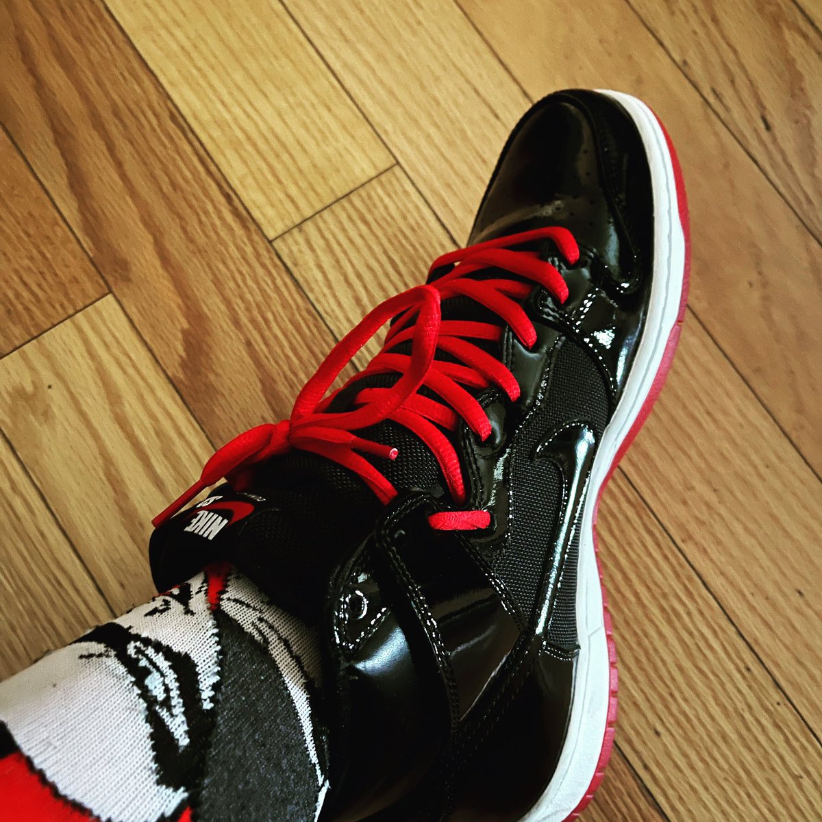 #snkrsliveheatingup Dunk High Breds