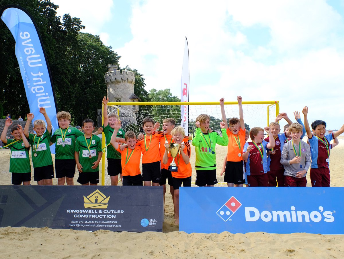 IOW_BeachSoccer's tweet photo. U10 @dominos_uk 🍕BeachSoccer Champions 🏆 Oakfield🥇with Gurnard taking Silver🥈and Downside Bronze🥉#IsleofWight #BeachSoccer ⚽️ #Ryde @RydeTownCouncil #Appley @EngBeachSoccer @Wight_Wave https://t.co/E0gKcmi0RR