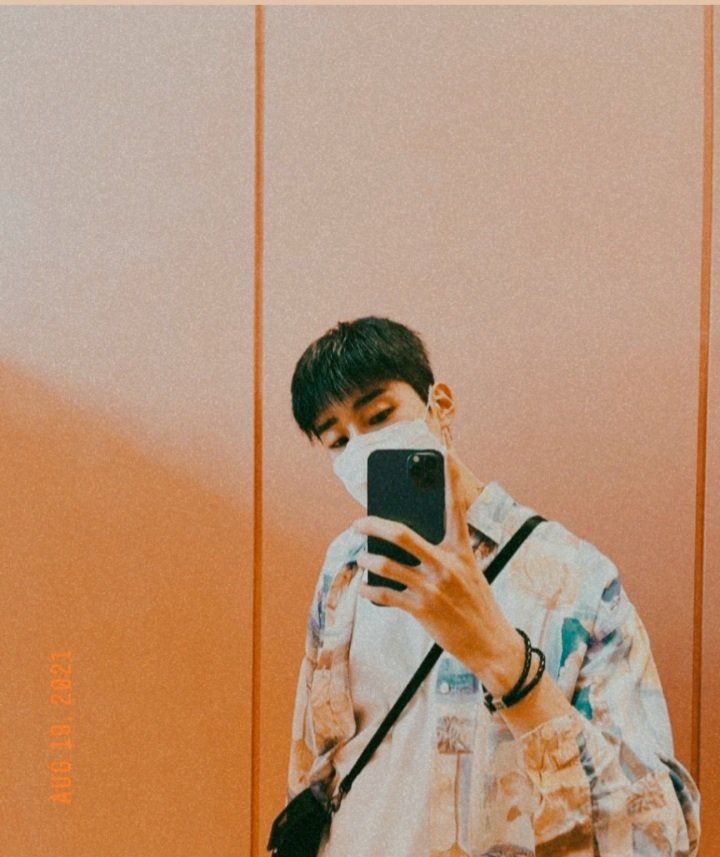 🦋 tweet media
