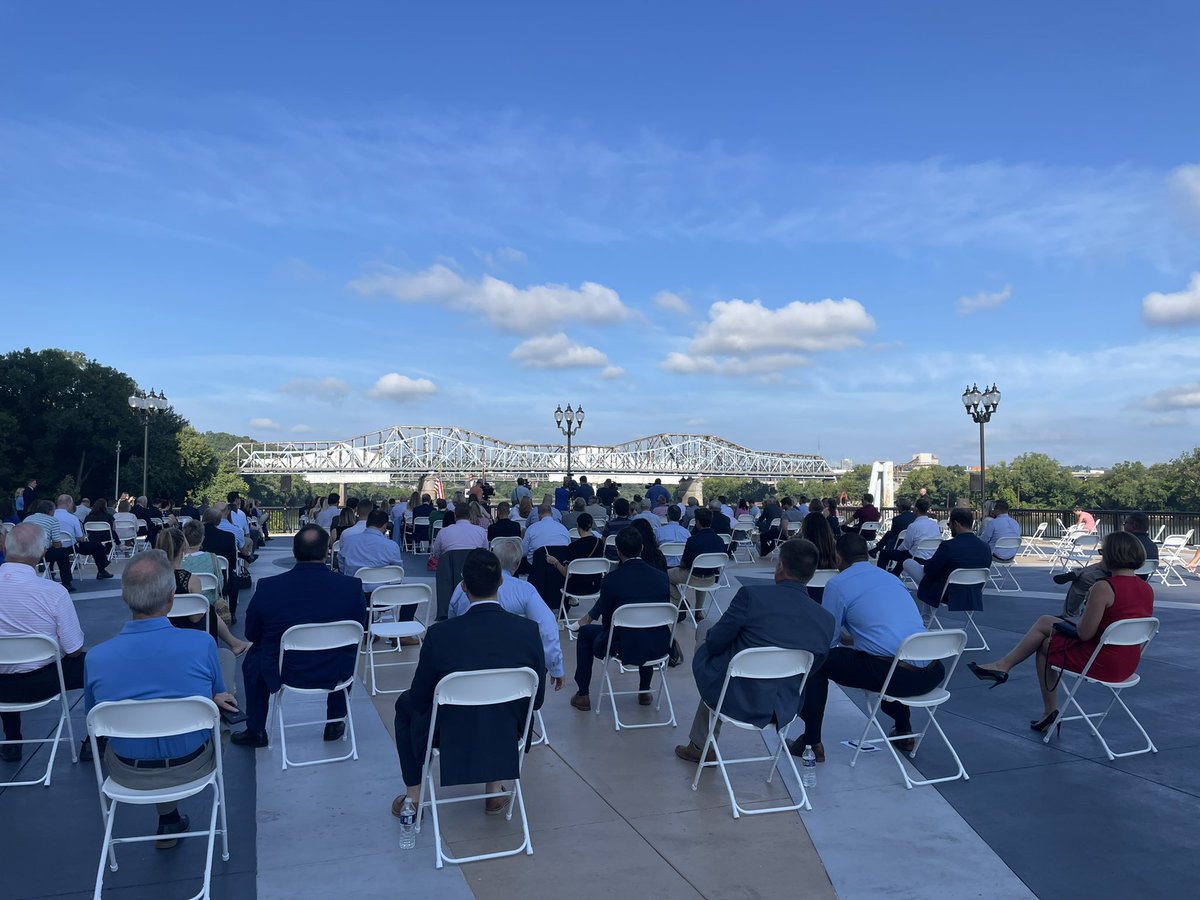 TessMBrown's tweet photo. Thanks to @nkychamber for bringing us together on this beautiful morning for an important conversation with Gov. Andy Beshear. https://t.co/z5ses33t3T