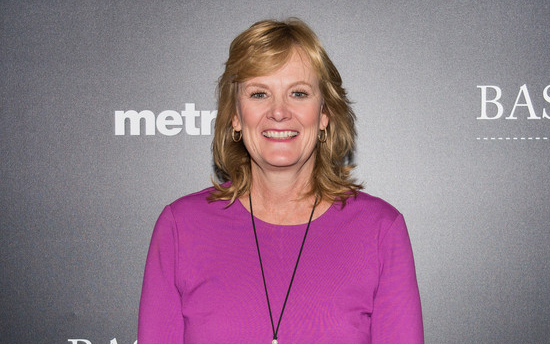bhofheimer_espn's tweet photo. There aren't enough superlatives to describe Jackie MacMullan and what she's accomplished.

The pioneering and HOF journalist is retiring from ESPN. Her final show is Aug 31 on @AroundtheHorn, which she has been part of since the week ATH debuted in 2002. https://t.co/03Aupr6pbn https://t.co/oMmd7b8mVa
