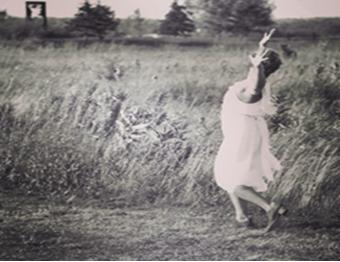 FLIGHT an outdoor festival celebrating diverse and Indigenous dance opens tomorrow and runs August 19-21 at our beautiful BMO Pavilion at the Eddie Hotel + Farm in PEC. ✨
festivalplayers.ca/flight-dance-f…

#dance #dancefestival #sixfeetfestival #PEC #festivalplayers #cdntheatre #theatre
