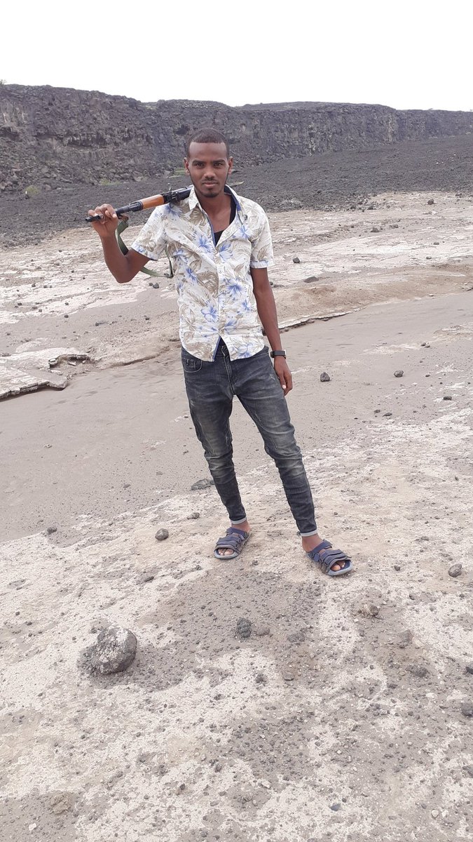 CammaduQafar's tweet photo. ✔አይመለስም ወደኋላ 
✔የአፋርን ወጣት 
✔ቁርጦ ተነስቷል 
✔እናት ሃገር ብሎ 
✔ቁርጦ ተነስቷል 
✔እናት ሃገር ብሎ💪

✊እኛ አለንላችሁ 
✊የሃገሬ ጄግኖች
✊አይዟችሁ ይነጋል 
✊ህልማችን እውን 
✊ይሆናል አንድ ቀን!
✊ይሆናል አንድ ቀን!✊ https://t.co/UuAdcX0lCJ