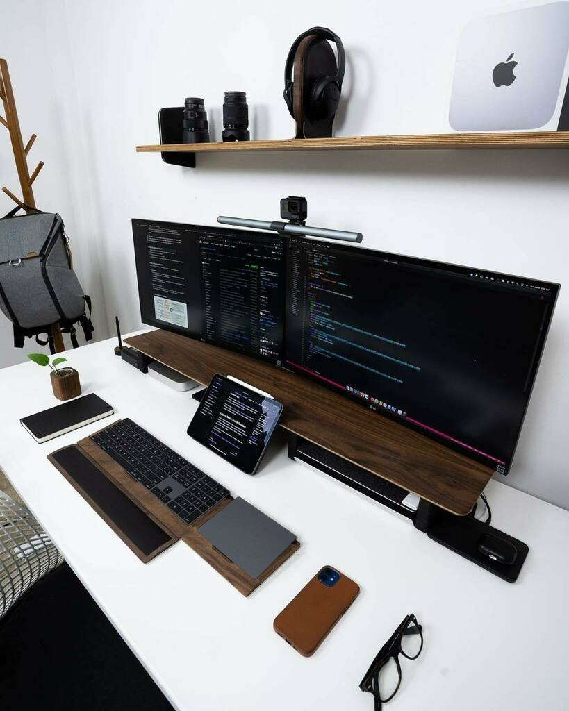 the_devlife's tweet photo. by @alexkpot Another day at the office…
Happy Wednesday!
#thedevlife #selftaughtdeveloper #coding #ux #interface #phpdeveloper #thedreamsetup #haveyoucodedtoday #programmerlife #softwareengineer #learnprogramming #remotedeveloper #repost #blog #pro… https://t.co/Wj8t62KZEc https://t.co/k2jwMFwgxJ