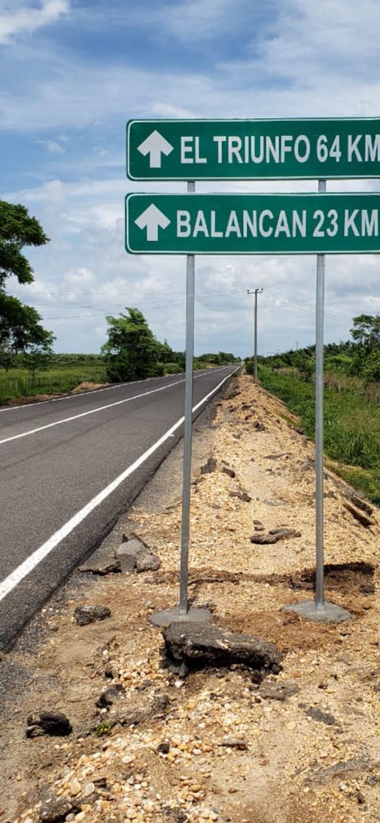 adan_augusto's tweet photo. El @Reforma MIENTE; cada que se refiere a Tabasco lo hace con evidente dolo. La carretera a que se refiere Chable-El Triunfo en Balancan está en proceso de construcción y las 2 primeras etapas de 24 kms. están totalmente terminadas; en proceso de construcción los restantes 50kms https://t.co/zQa9q0iDLe