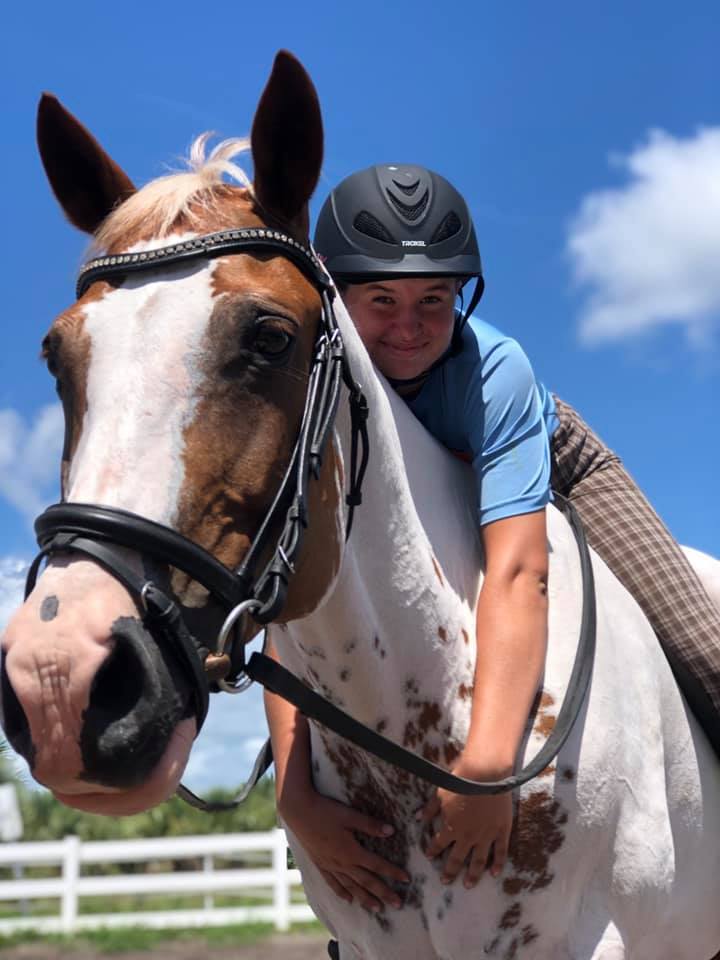 HARTforHORSES's tweet photo. Caley is our Volunteer of the Month for August!
She's been volunteering with HART for over two years and is part of the Student Work Program where she volunteers a minimum of three times a week. She also serves as a camp counselor for the HART Horse Camps! https://t.co/mQQOmbV2X7