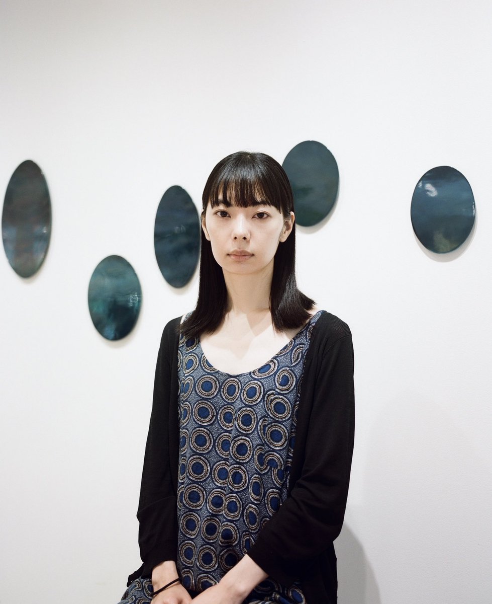 皆さま改めまして、勝木杏吏です 空のような、海のような、深いブルー