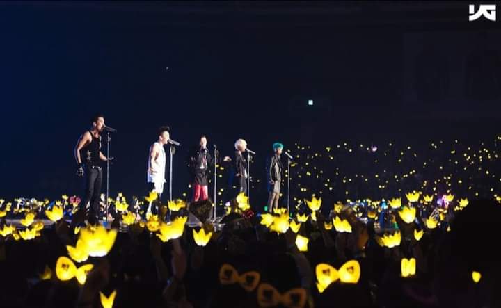 #15yearswithBIGBANG 
15 YEARS MAKING HISTORY
<a href="/IBGDRGN/">G-DRAGON</a>
<a href="/Realtaeyang/">TAEYANG</a> 
<a href="/ForvictoRi/">Lee seung ri スンリ 이승리</a> 
<a href="/YG_GlobalVIP/">BIGBANG GLOBAL VIP</a> 
#BIGBANG