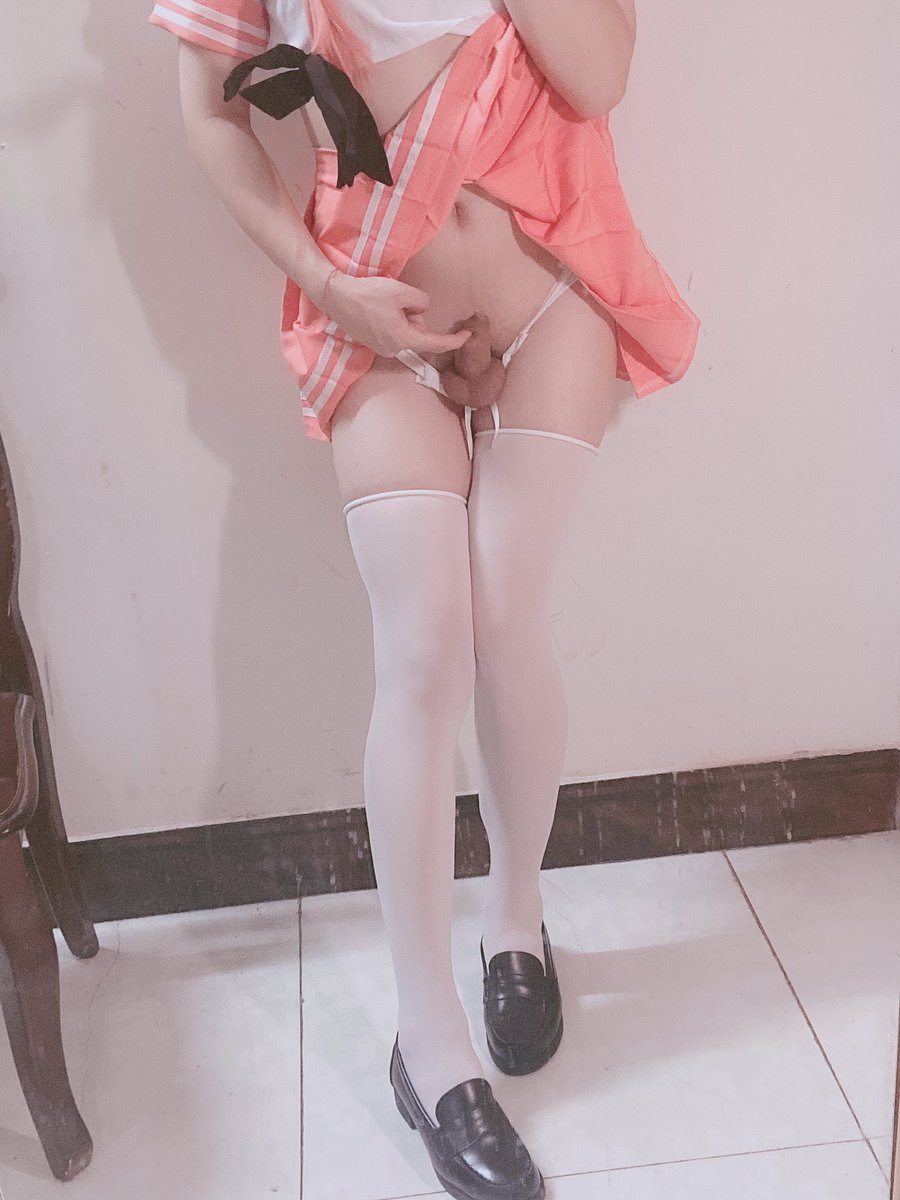 Hiyuko0v0's tweet photo. 喂喂喂！我让你跪下舔我的可爱唧唧，你到底有没有认真听我说话呀～要是挤出牛奶的话…要全都吞下去哦

#伪娘 #男の娘 #女装子  #jk制服  #可爱的男孩子 #软妹 #男妹妹 #女装男子 #插射  #女装男子は自撮りを上げろ #白丝 #露出  #足控 #肉丝 #cosplay #阿福 #阿斯托尔福 https://t.co/vxDzSguXAN