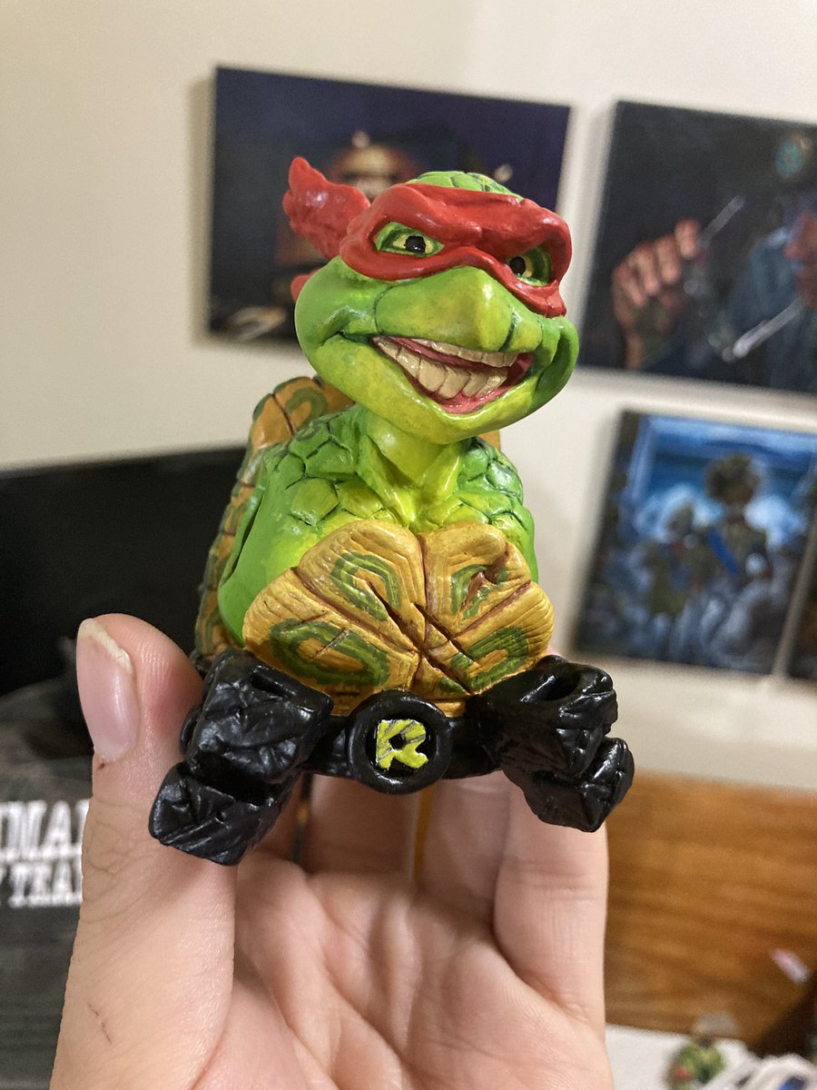 patrickjesson's tweet photo. A work in progress pic of a custom Ninja Turtle action figure I’ve been working on slightly here and there.  Hand sculpted and painted.  #tmntcustom #teenagemutantninjaturtles #tmnt #customactionfigure #customtoys #actionfigures https://t.co/UVlUfAMhyT