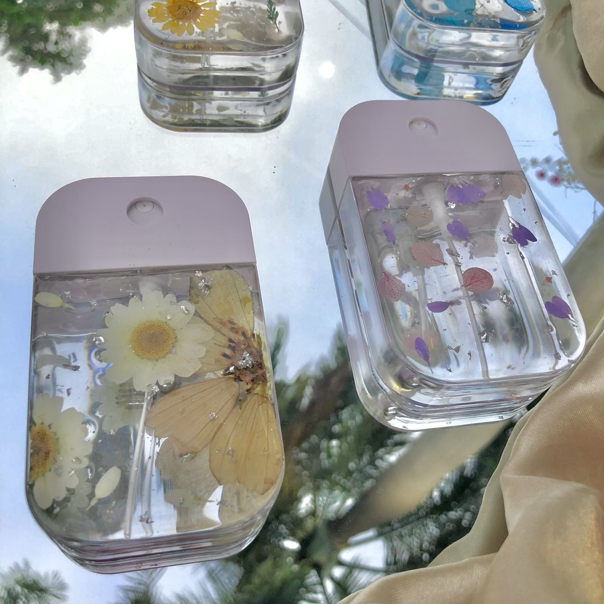 pcrw_i's tweet photo. New item ✨😷
ขวดสเปรย์ตกแต่งด้วยดอกไม้อบแห้ง

🌻 ราคา 99฿ 
🌷ค่าส่ง 40/60฿ ชิ้นต่อไป +10฿

สนใจชิ้นไหนสั่งซื้อ-สั่งทำได้เลยค่าา🍃🙏🏻 https://t.co/wGZWJXkfdy