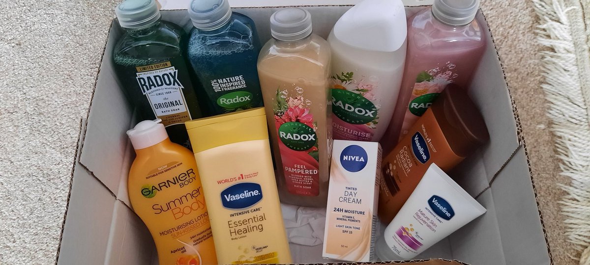DebraWr08019555's tweet photo. Delighted with my #halfpricehaul from @superdrug #clickncollect Might have too much so will donate to my local #foodbank @TrussellTrust @sunderlandfb 😊👍 https://t.co/QfAysT6QLn