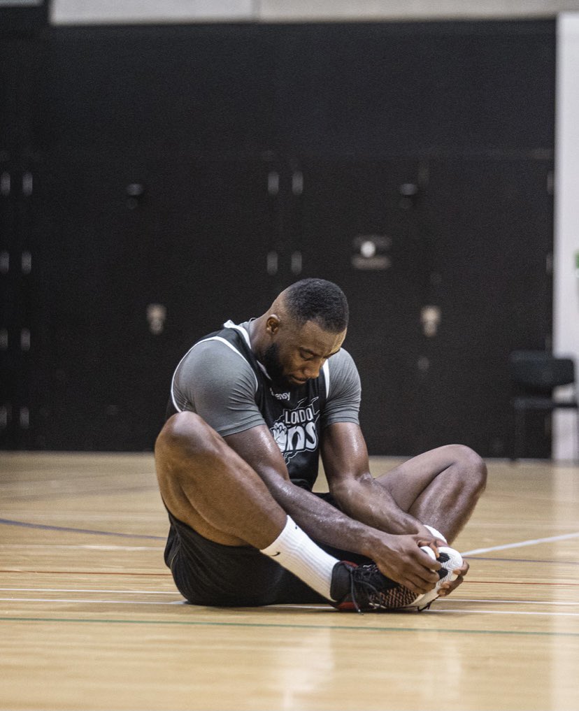 LondonLions's tweet photo. 🧘‍♂️ @BigTawiah https://t.co/RsZpMGgNFm